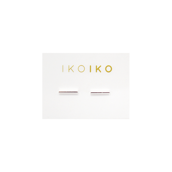 Iko Iko Studs Rounded Bar Silver