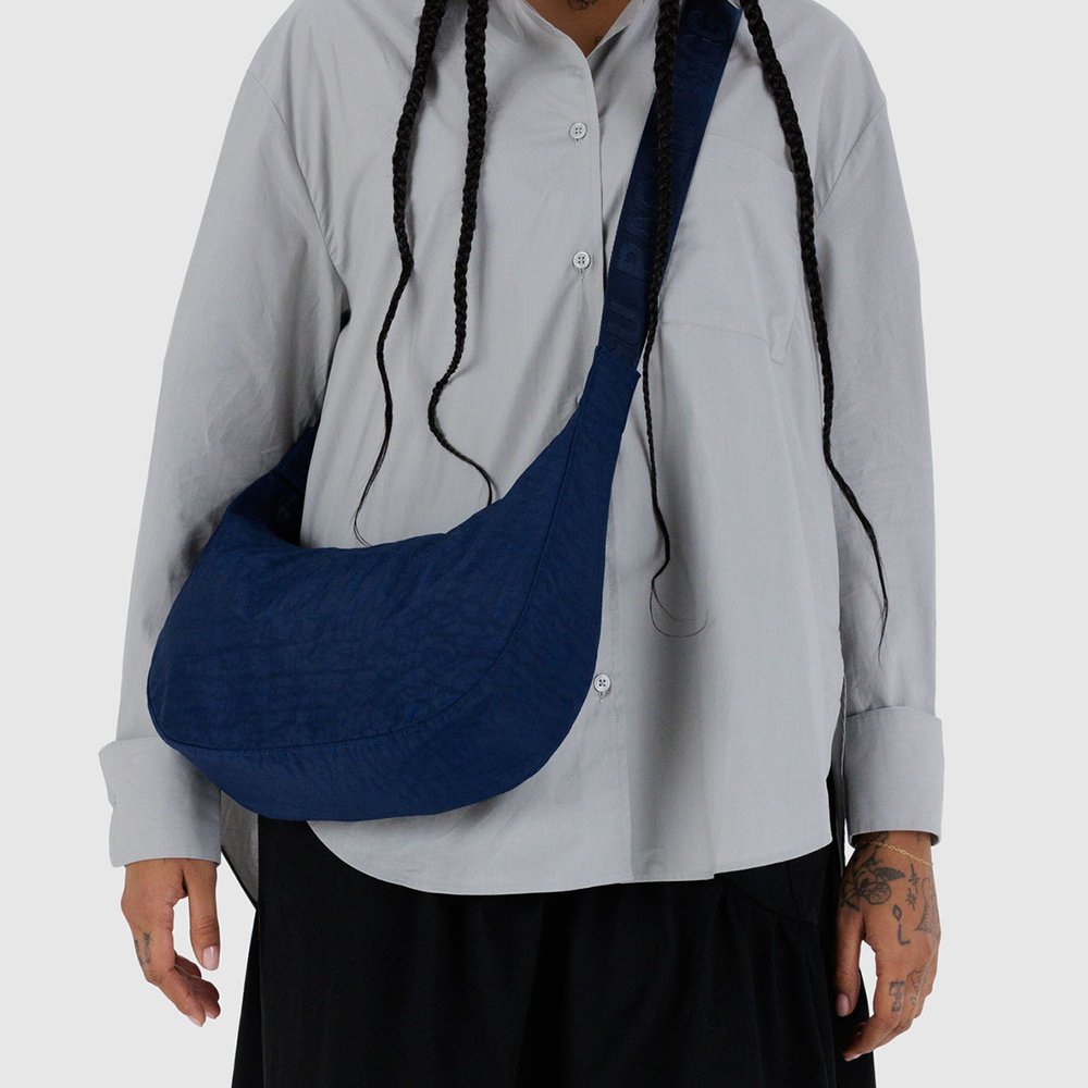 Baggu Medium Nylon Crescent Bag Navy