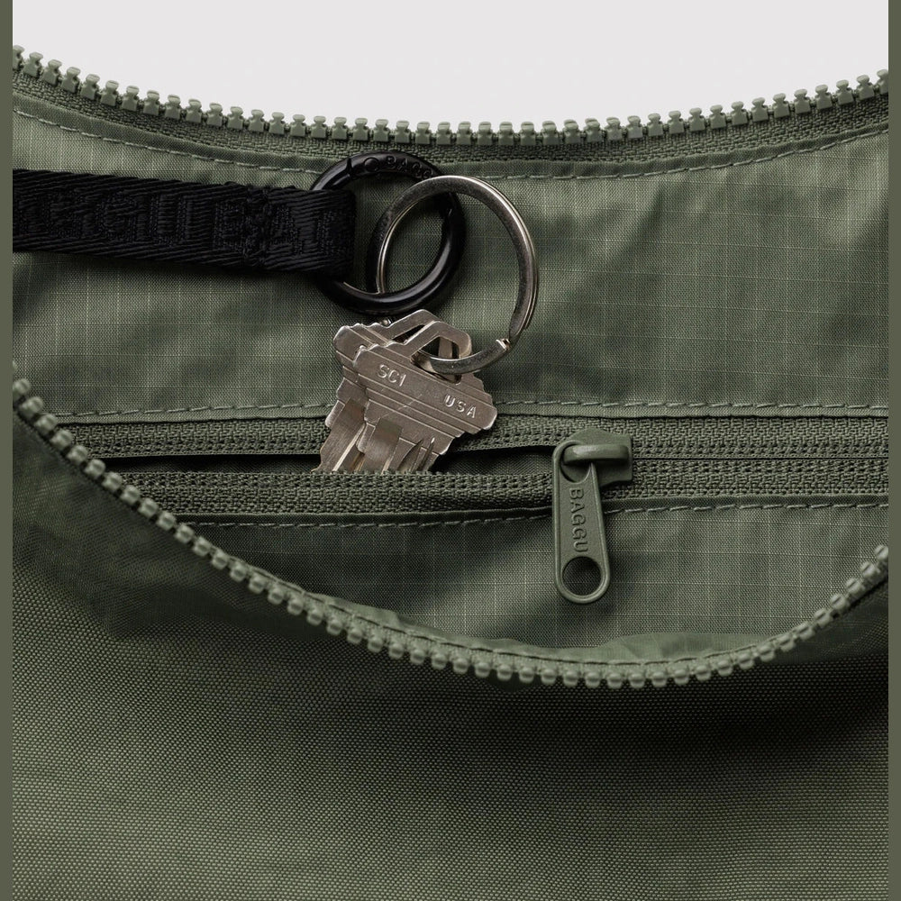Baggu Medium Nylon Crescent Bag Caper