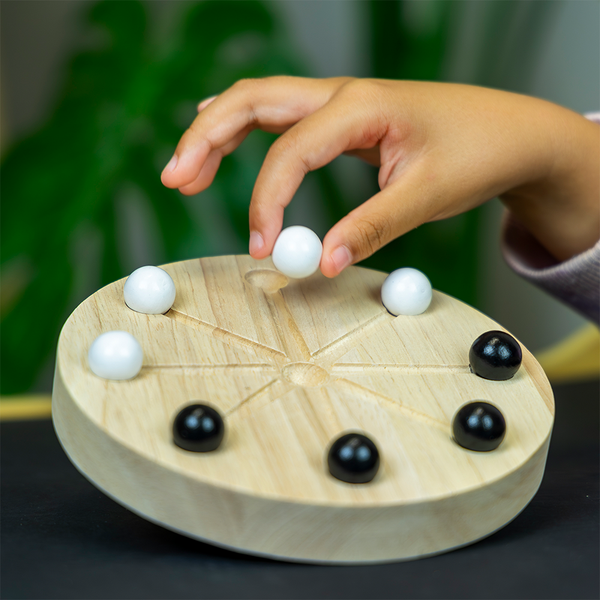 Mū Tōrere Board Game