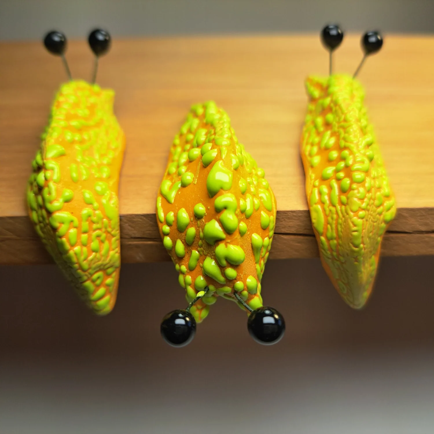 Lava Ceramics Shelf Slug Fruity Mango Moon