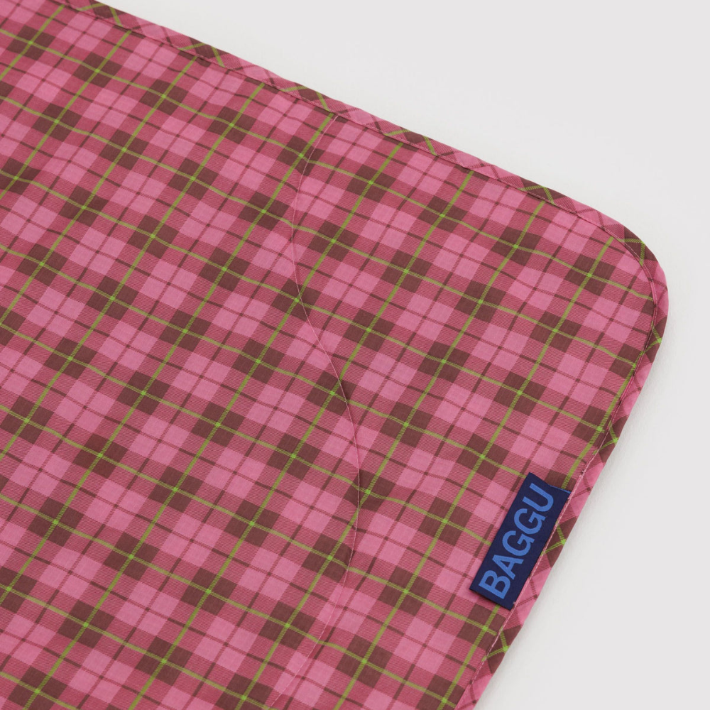 Baggu Puffy Picnic Blanket Azalea Pink Tartan