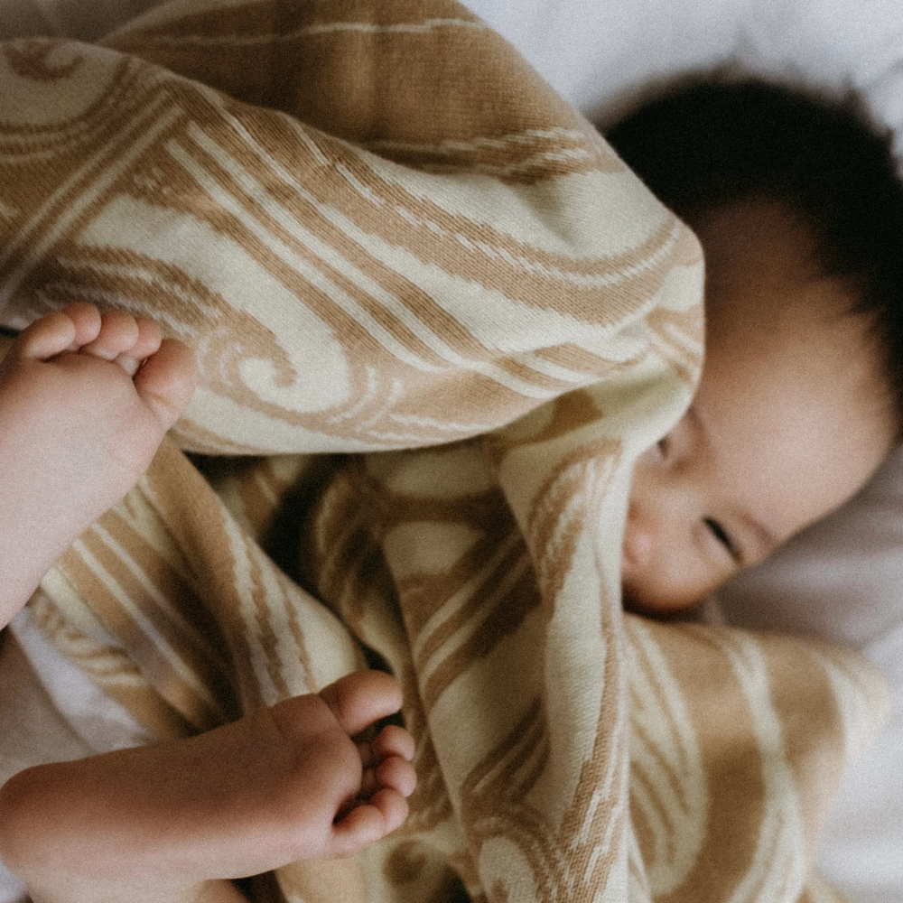 Hawaiiki Pēpi Te Piringa 100% Organic Cotton Blanket Beige