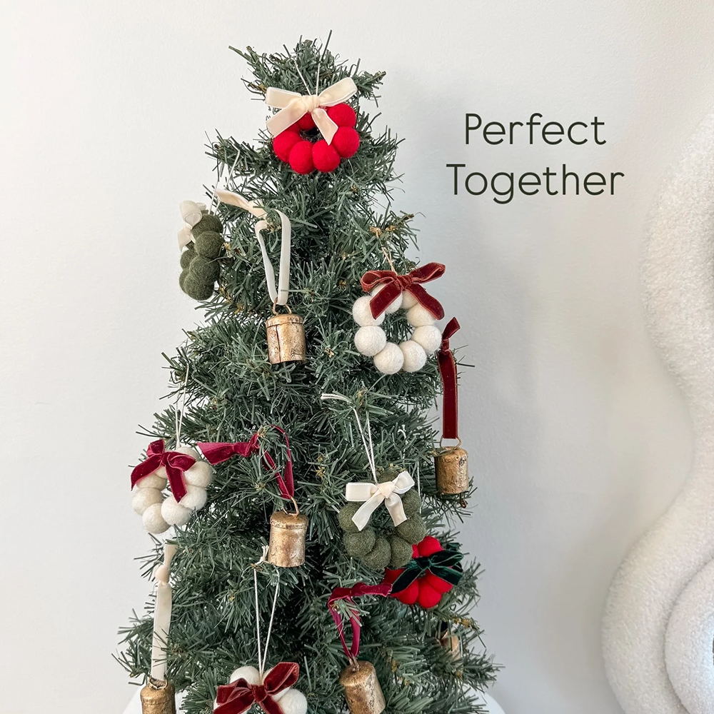 Christmas Decoration Felt Mini Wreath Assorted