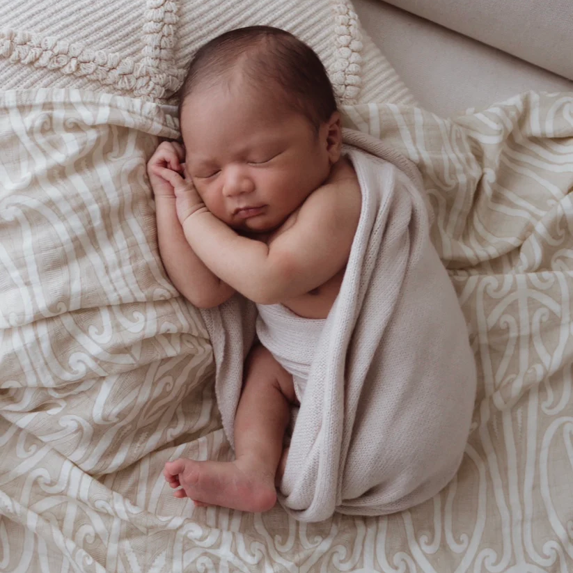 Hawaiiki Pēpi Baby Wrap Taurikura Neutral