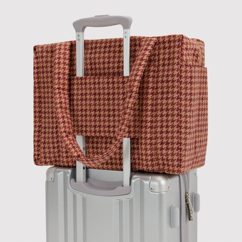 Baggu Small Cloud Carry-On Bag Tan Houndstooth