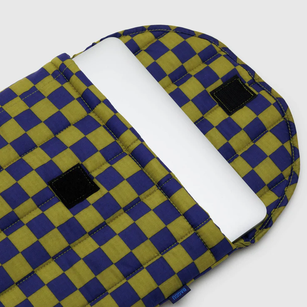 Baggu Puffy Laptop Sleeve 13/14 inch Pear Navy Check