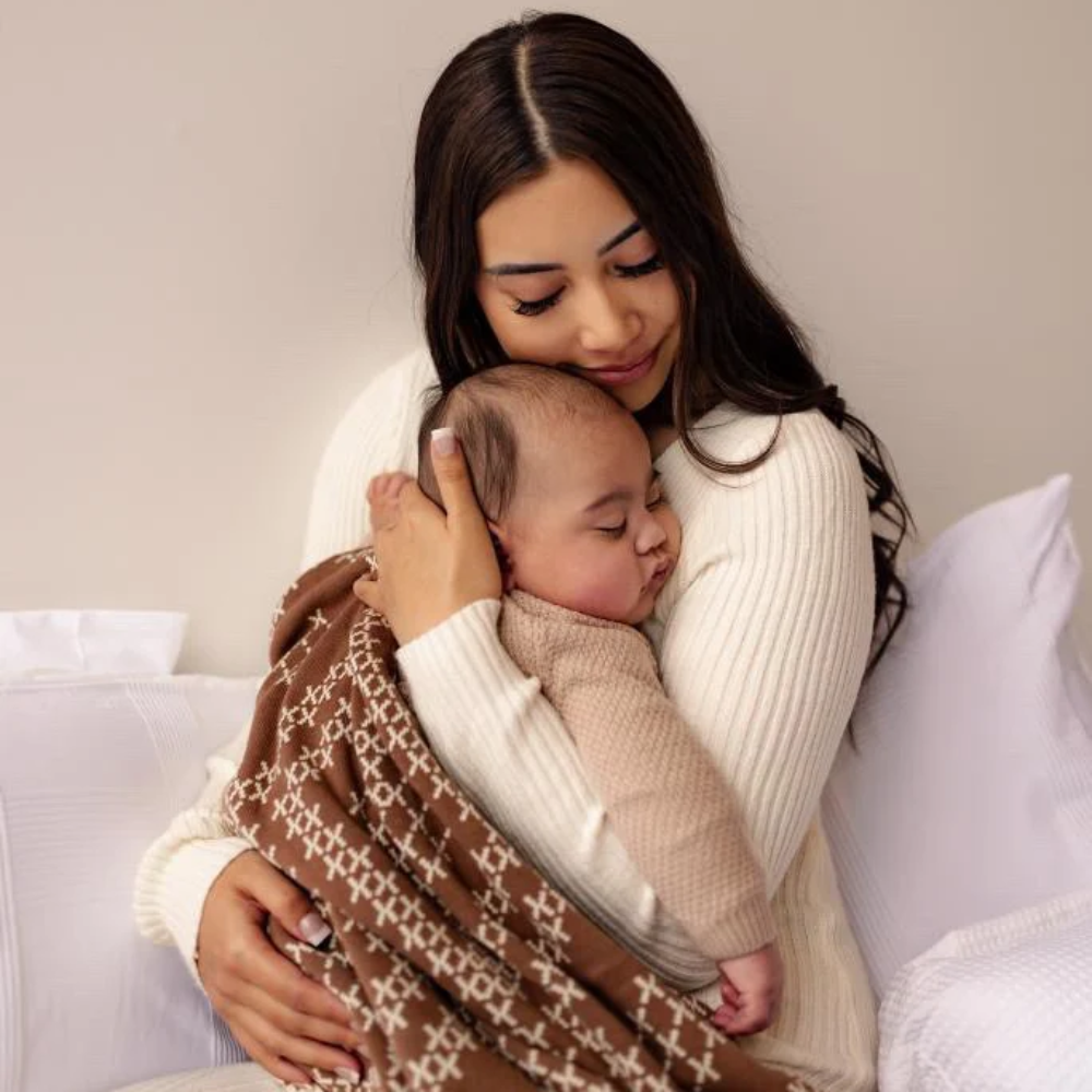 Hawaiiki Pēpi Pātikitiki 100% Organic Cotton Blanket Brown