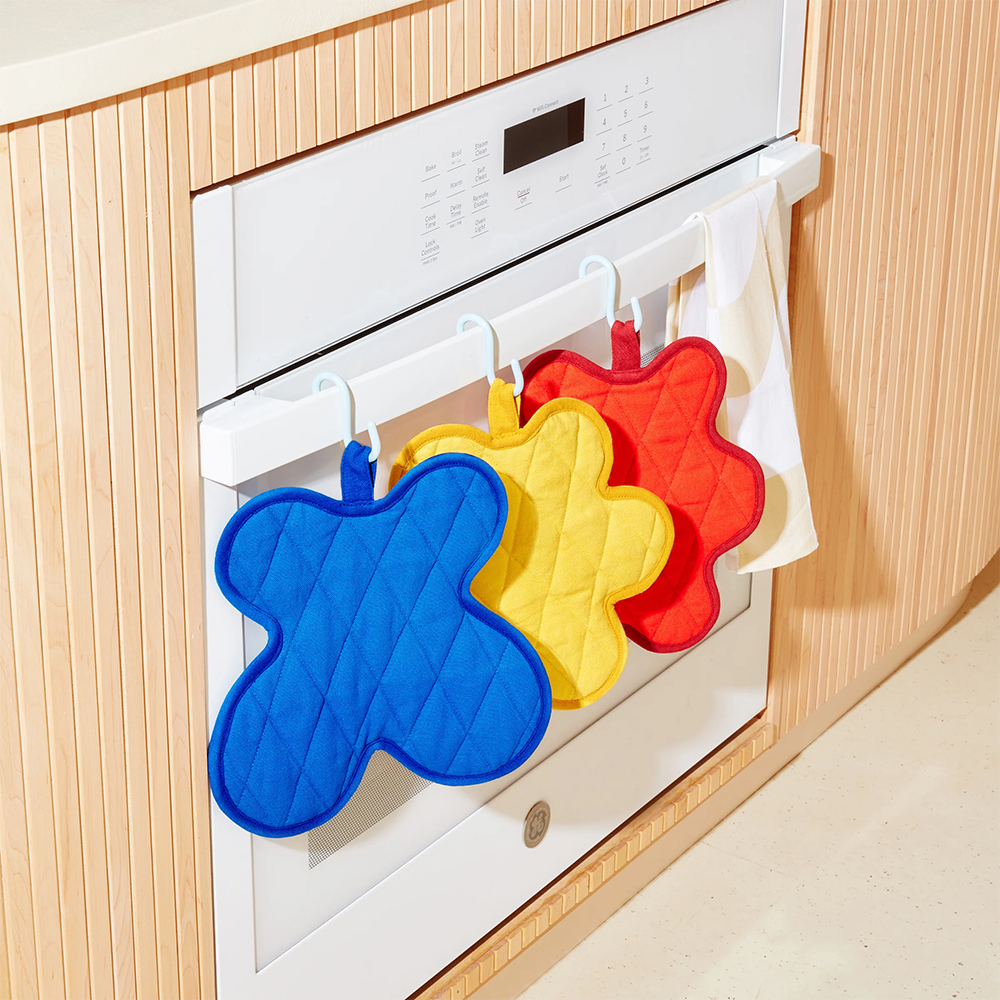 Areaware Serving Friends Pot Holder Blue