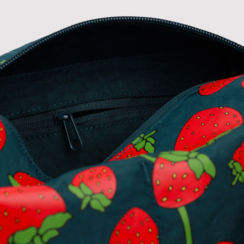 Baggu Dopp Kit Travel Bag Strawberry Blossom