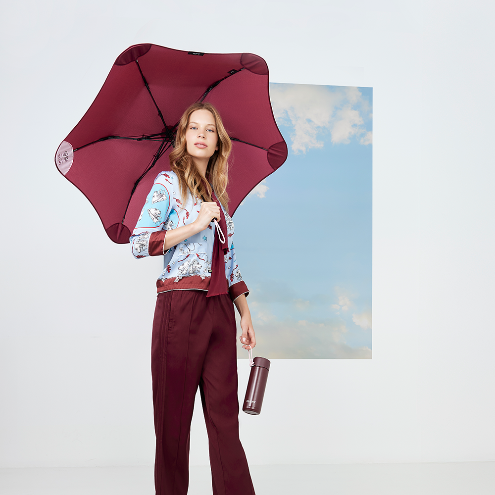 Blunt x Frank Frank Green Metro Umbrella & 20oz Bottle Plum Petal Duo Pack