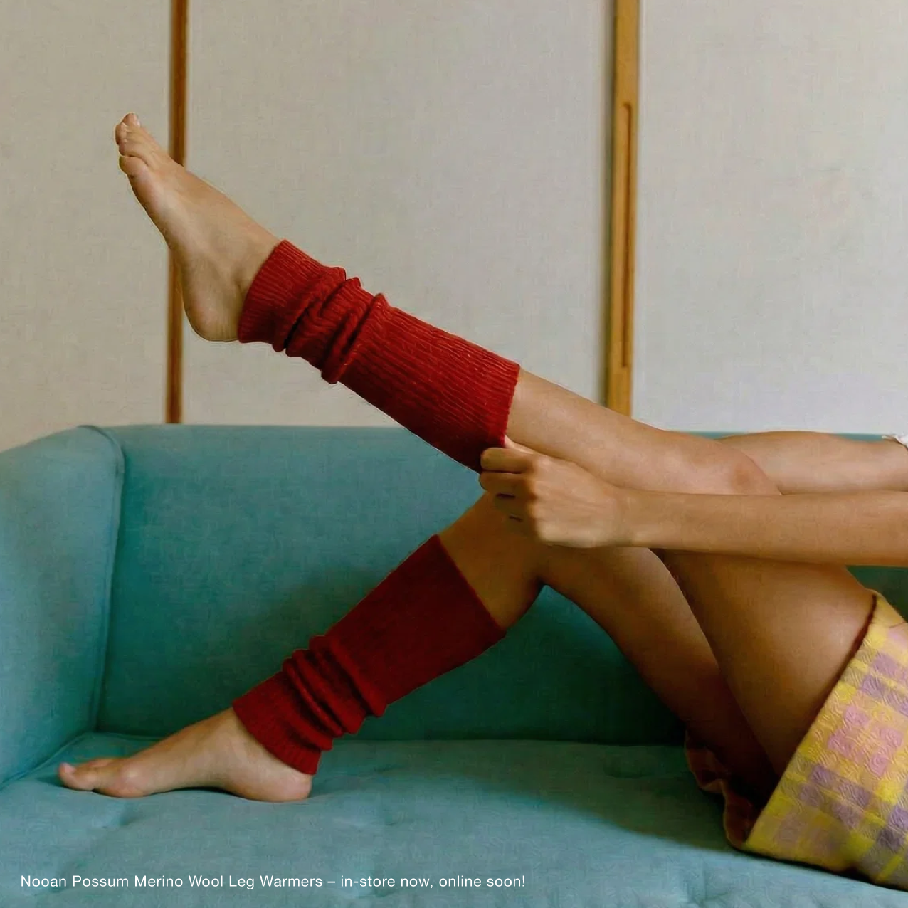 Nooan Possum Merino Wool Leg Warmers Scarlet