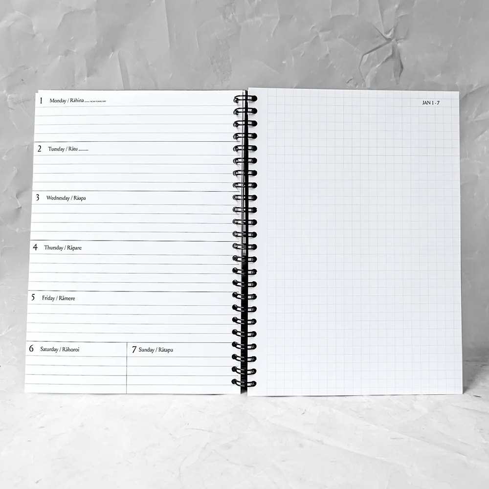 Chrushes 2026 Weekly Diary Cream