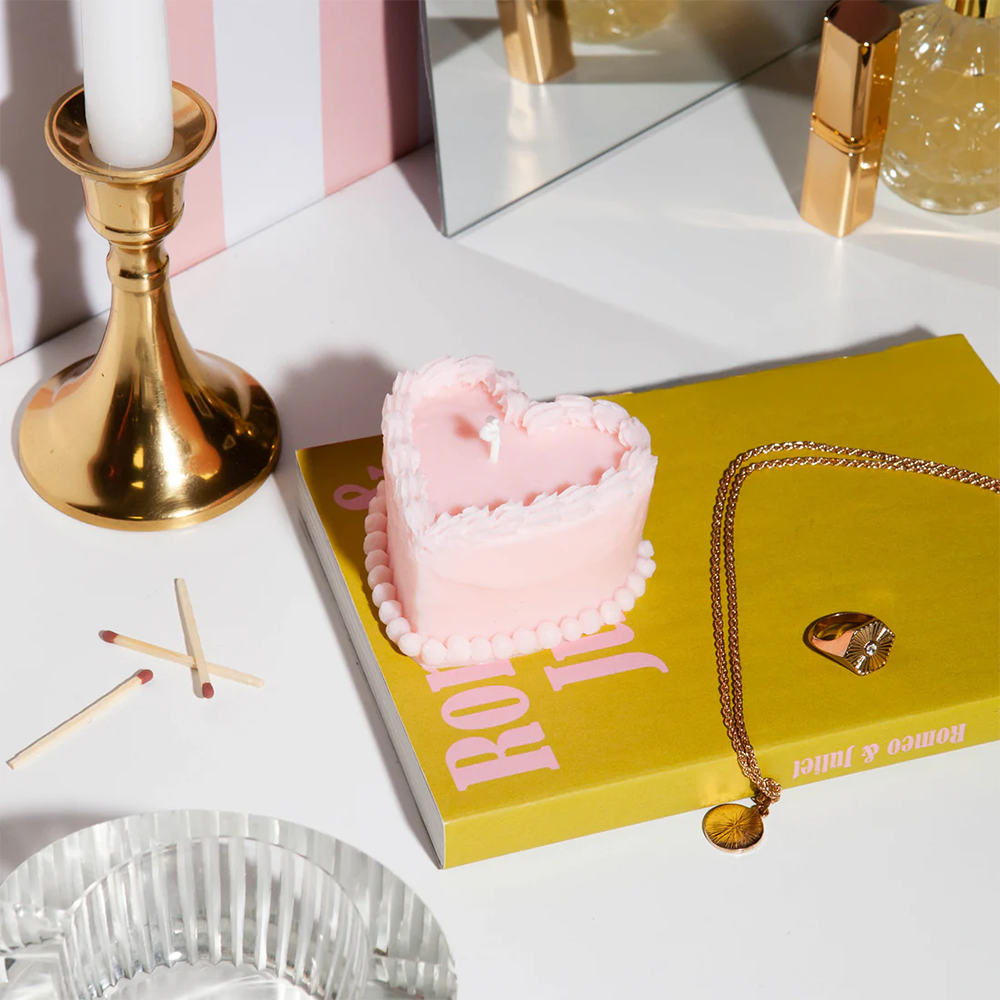 Doiy Sweetie Candle Cake Pink
