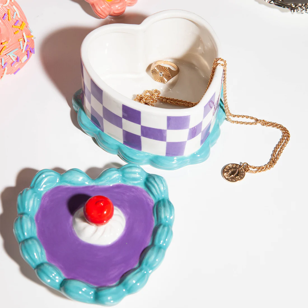 Doiy Sweetie Storage Box Cake Heart
