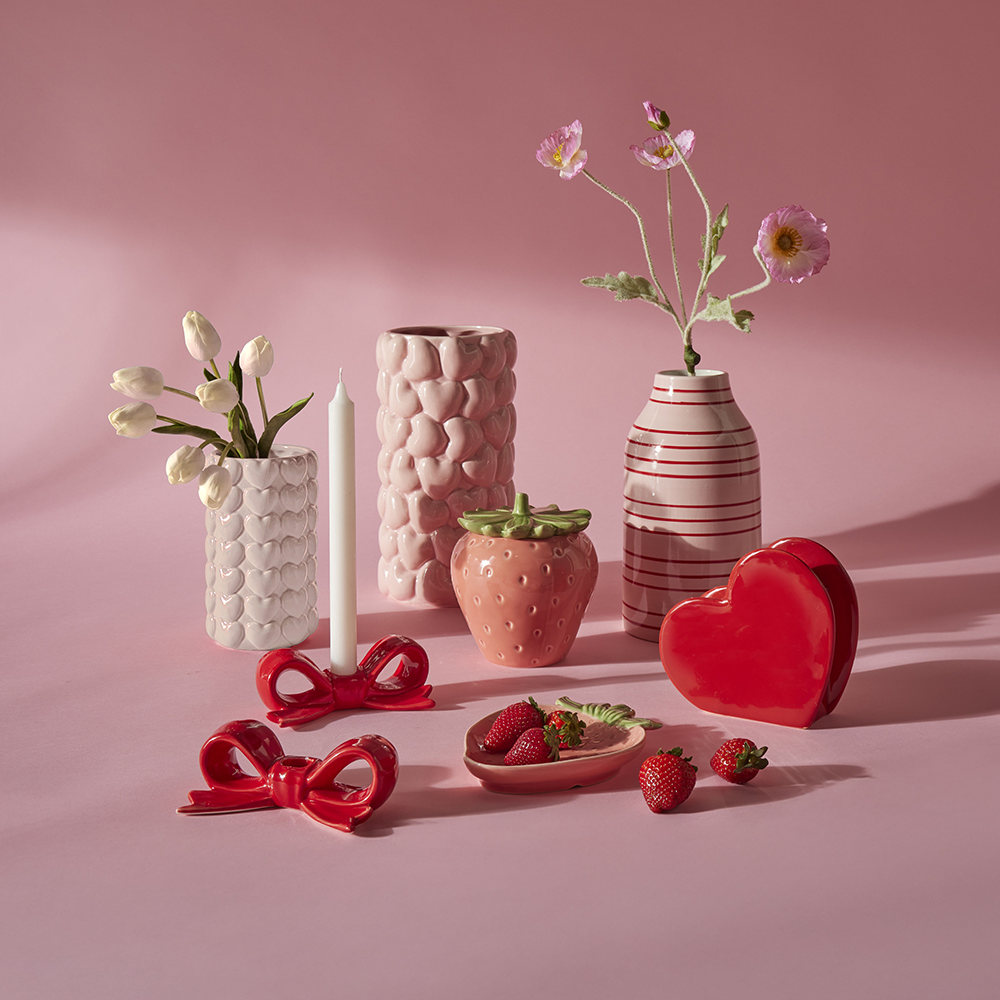 Emporium  Sweetheart Vase Red