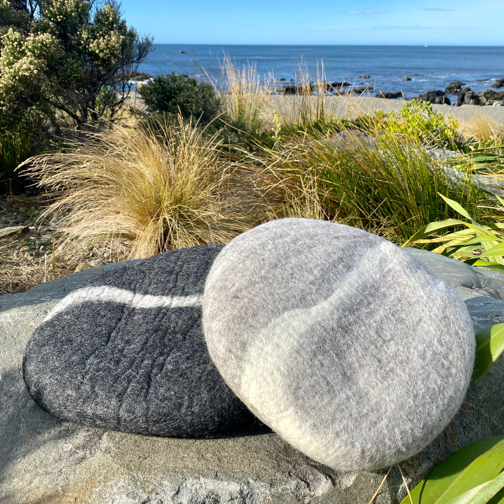 Tush Cush Cushion Rolling Stone Light Koekohe
