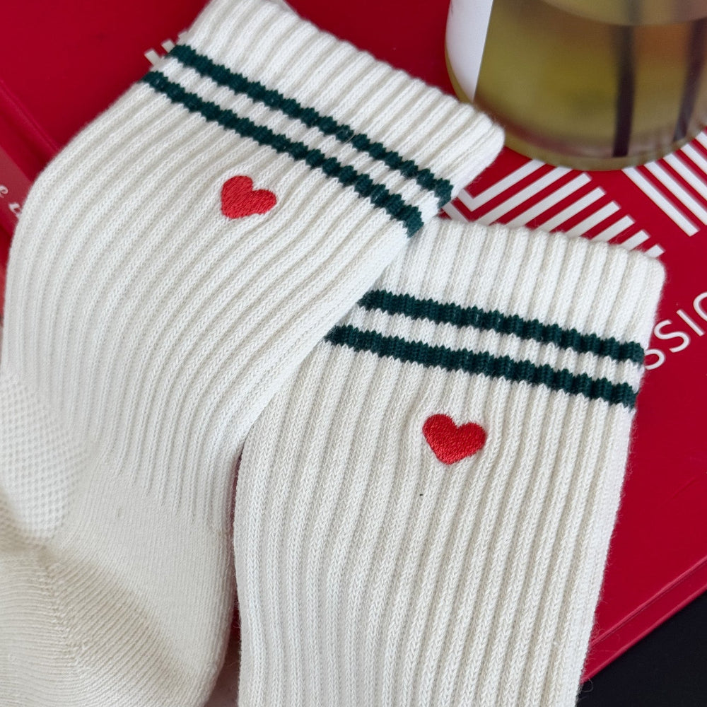 Le Bon Shoppe Embroidered Boyfriend Socks Parchment + Heart
