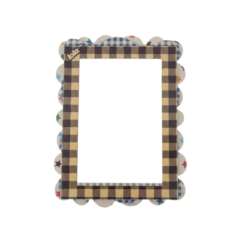 Lola Magnet Frame 6x4 Series 1