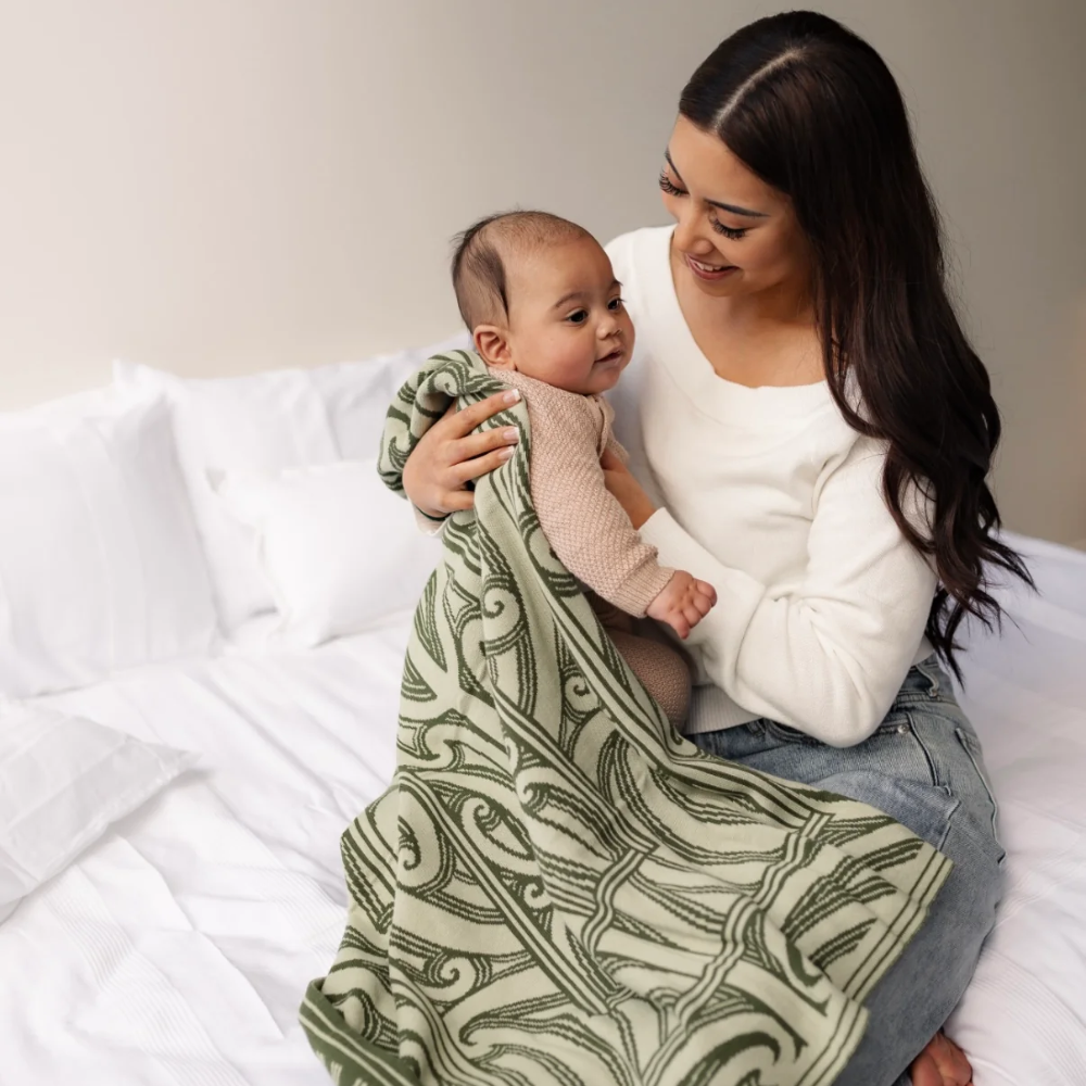 Hawaiiki Pēpi Te Piringa 100% Organic Cotton Blanket Ngāhere Green