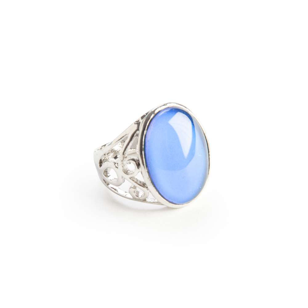 Vintage 1990's oval style mood ring.