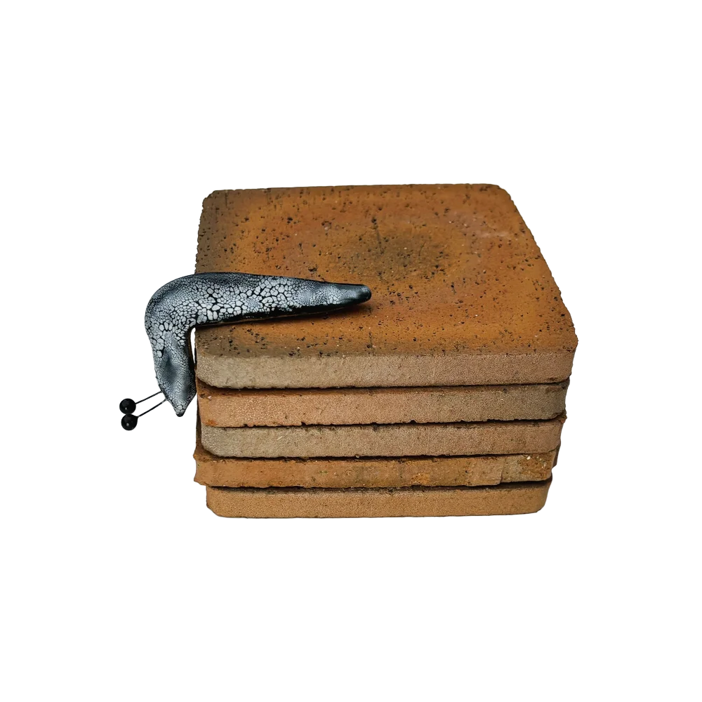 Lava Ceramics Shelf Slug Grey Crackle