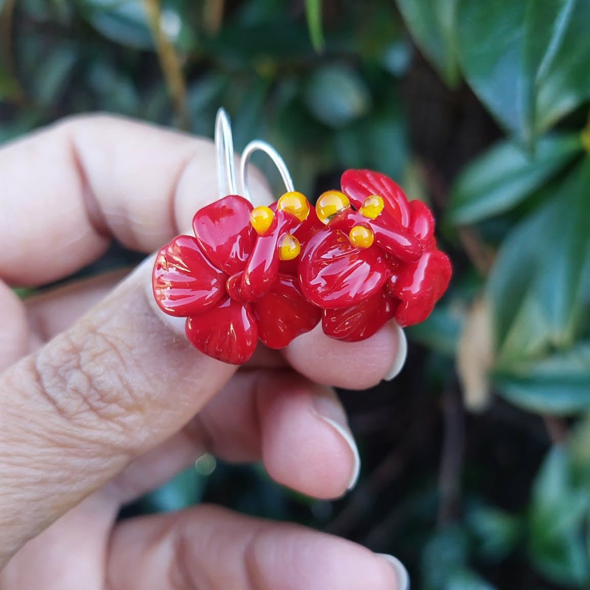 Rainey Designs Glass Hibiscus Earrings Red