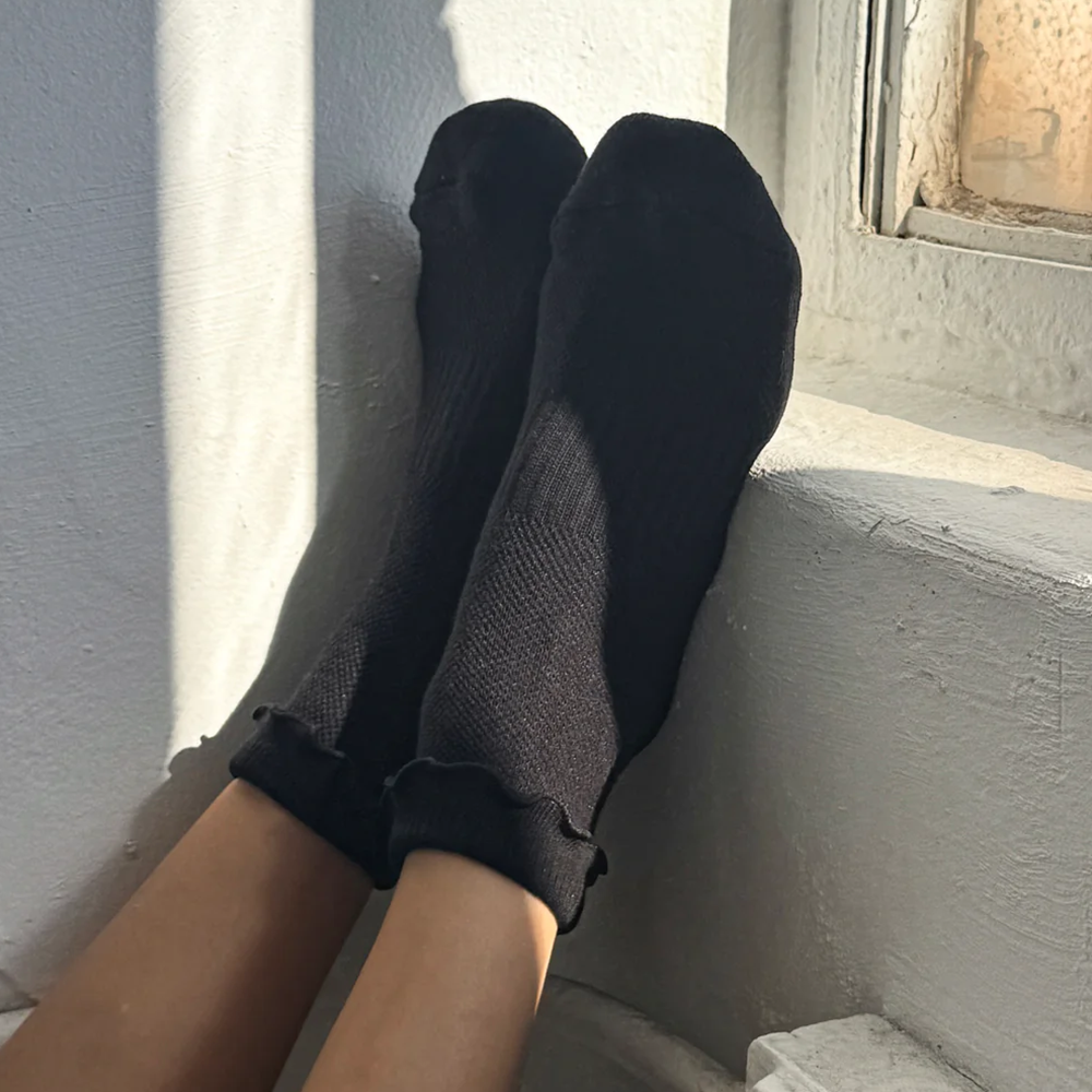 Le Bon Shoppe Ruffled Hugger Crew Socks Black