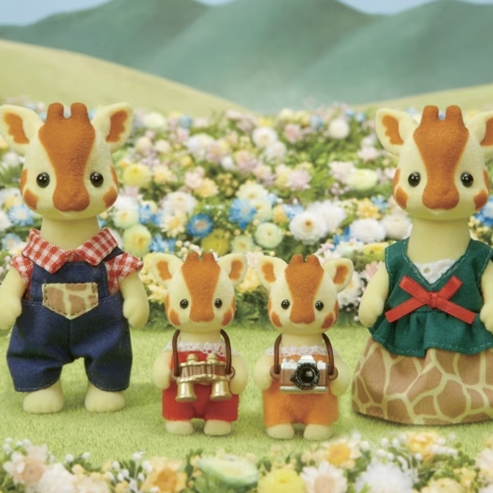 Sylvanian Families Highbranch Giraffe Family