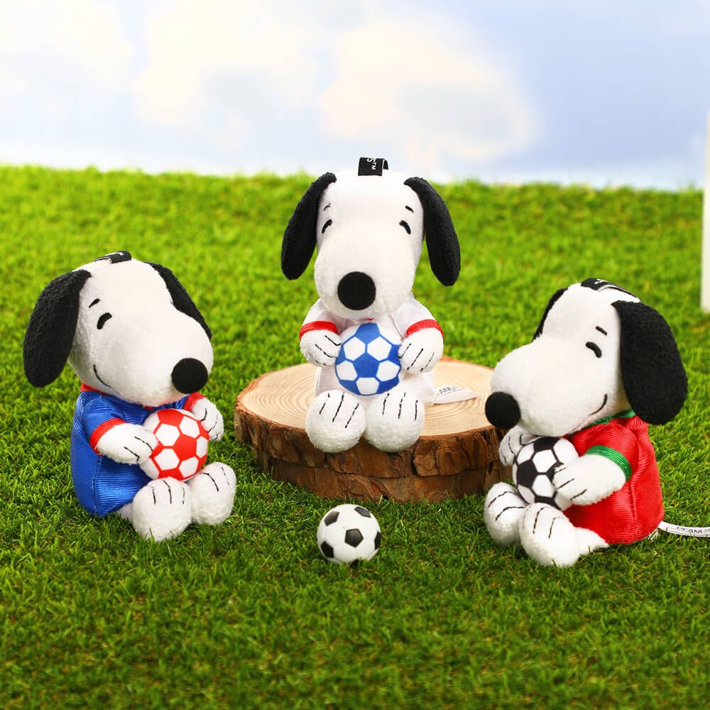 Peanuts  Soccer Series Plush Keyring Blind Box