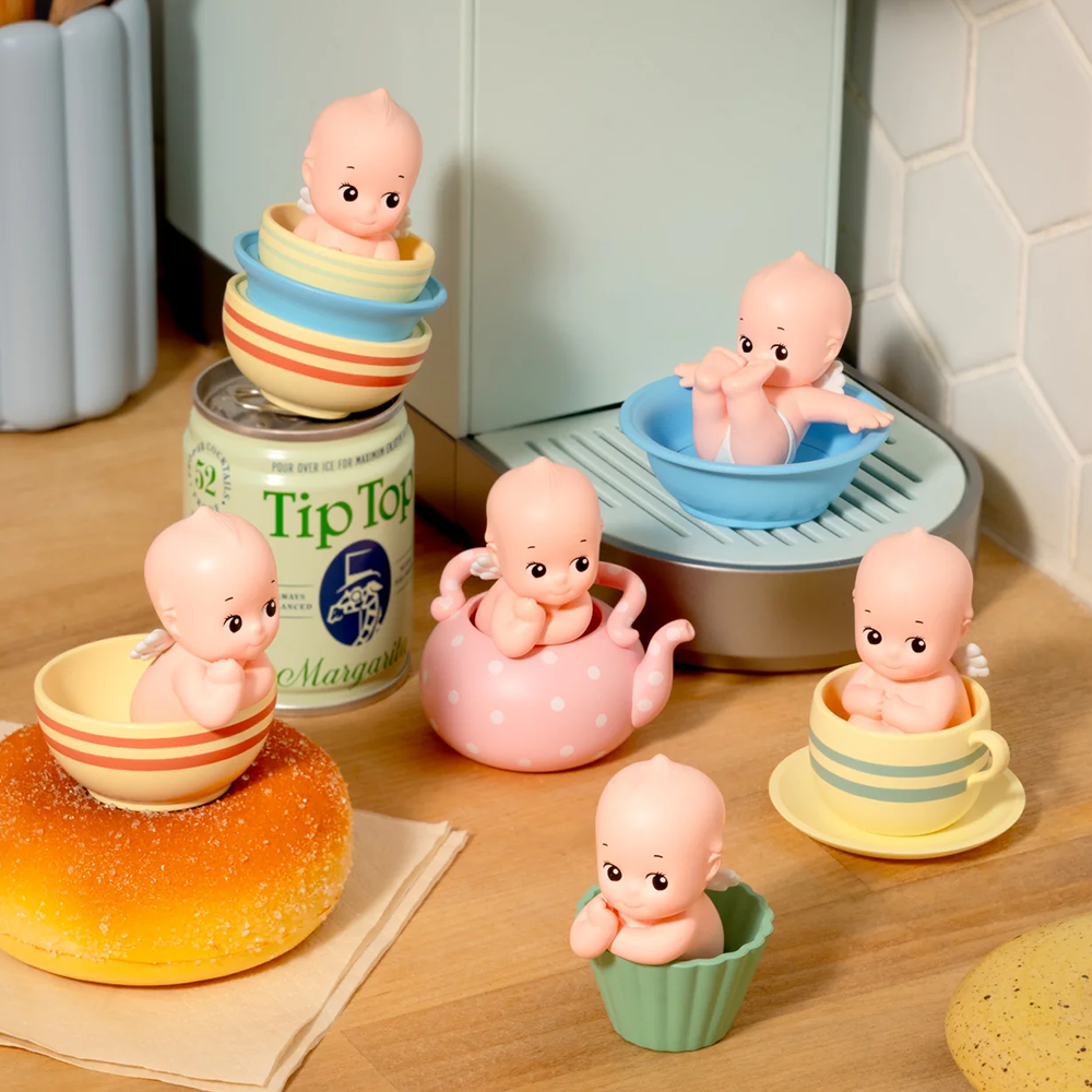 Smoko Kewpie®️ in Cups Blind Box Figure