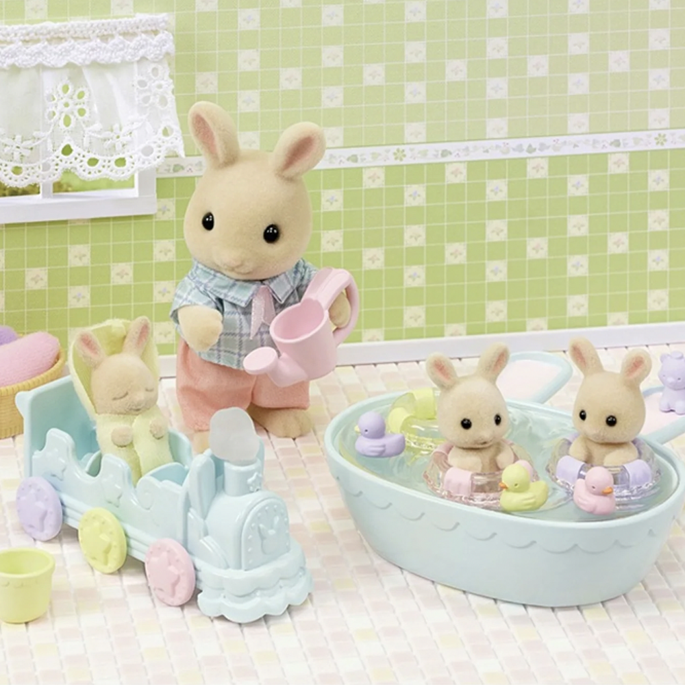 Sylvanian Families Rabbit Triplets Baby Bathtime Set