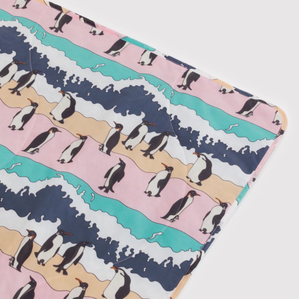 Baggu Puffy Picnic Blanket Penguin