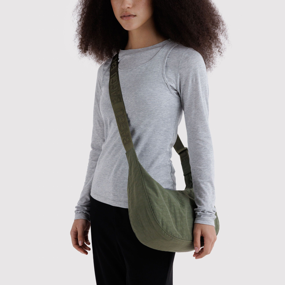 Baggu Medium Nylon Crescent Bag Caper