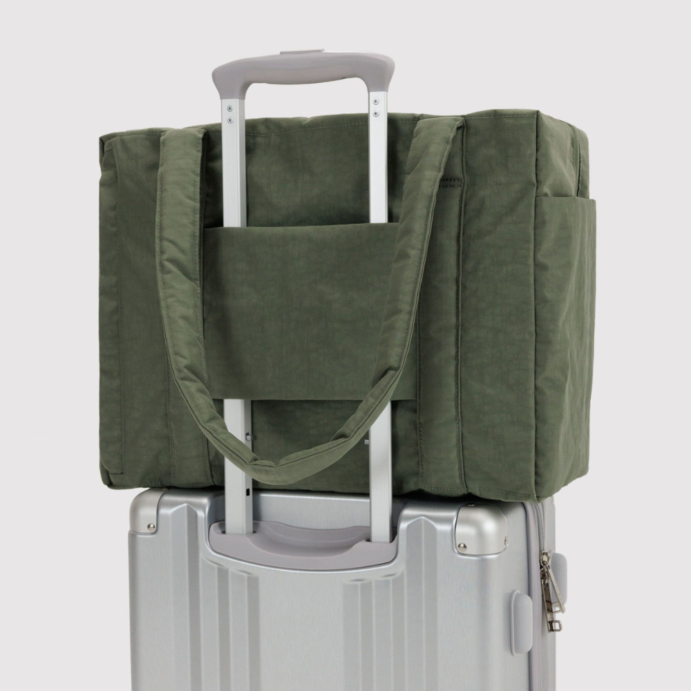 Baggu Small Cloud Carry-On Bag Caper