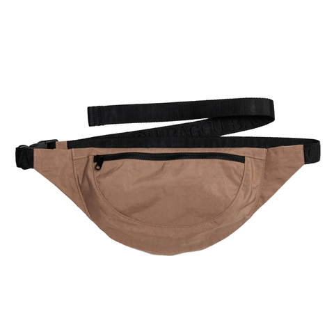 Baggu Crescent Fanny Pack Cocoa