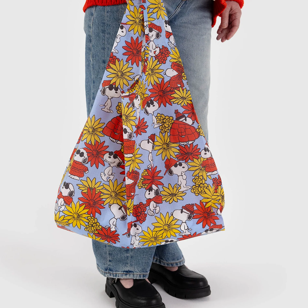 Baggu x Peanuts Standard Reusable Bag Floral Snoopy