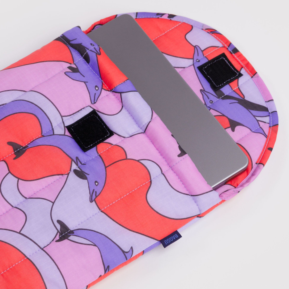 Baggu Puffy Laptop Sleeve 13/14 Inch Dolphins