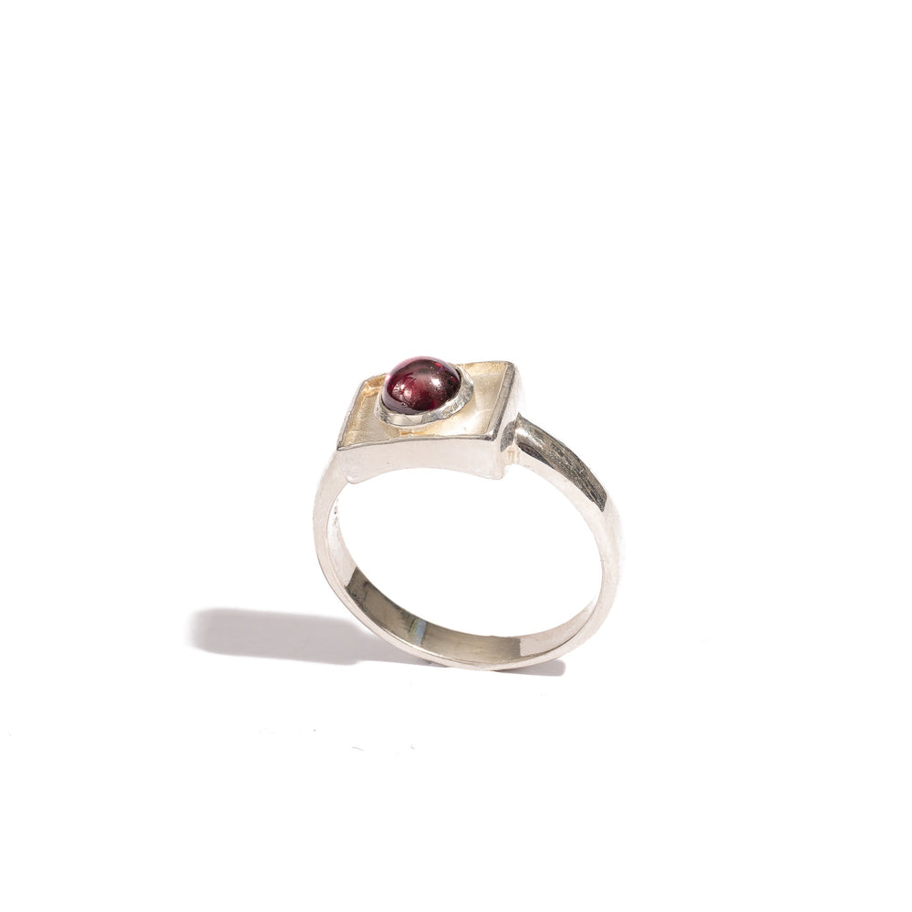 Iko Iko Ring Chunky Quadrate with Garnet Silver