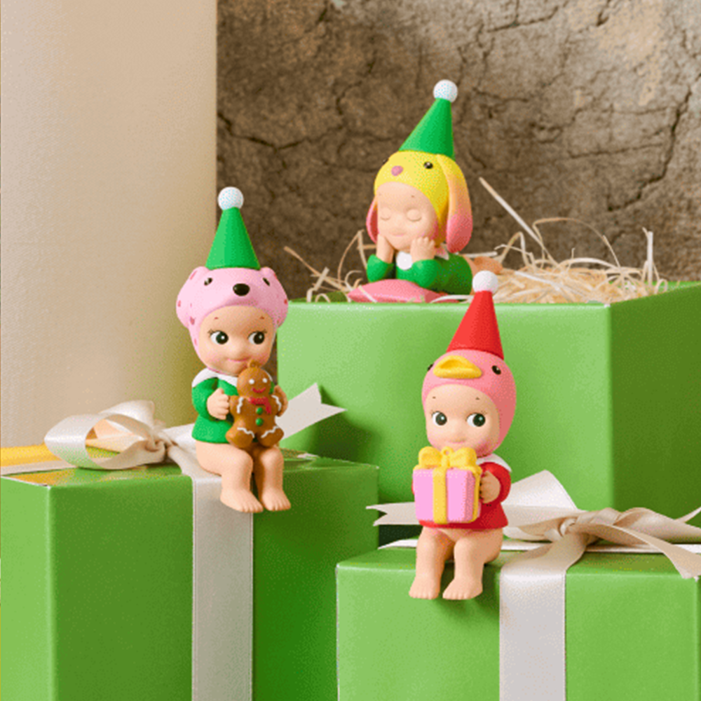 Sonny Angel Limited Edition  Santa's Little Helper