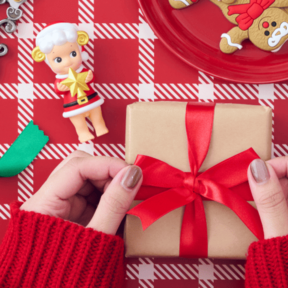 Sonny Angel Limited Edition  Santa's Little Helper