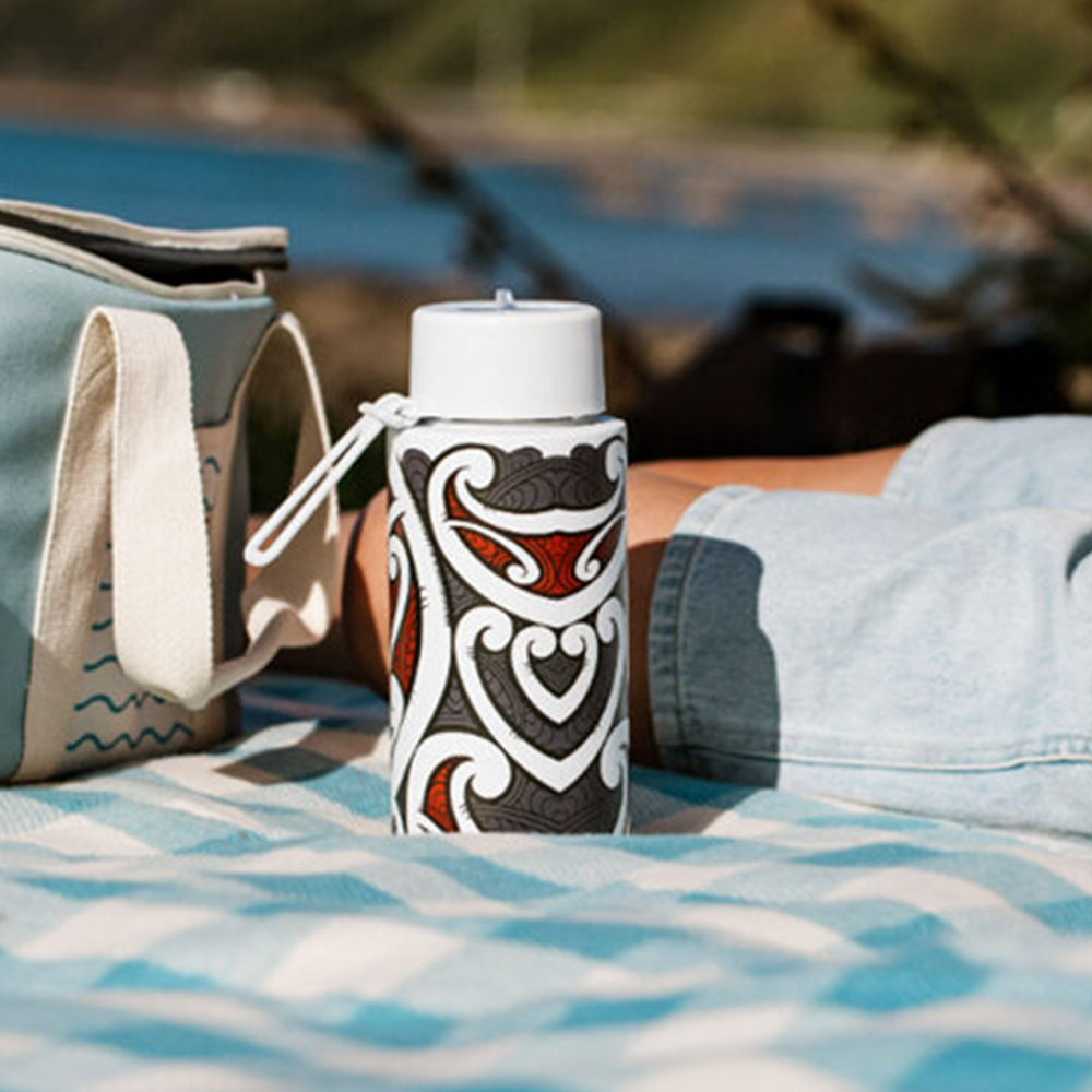 Moana Road X Miriama Grace-Smith Drink Bottle 1 Litre Red