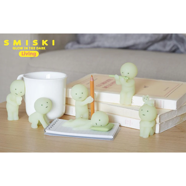 Smiski Mini Figure LIVING