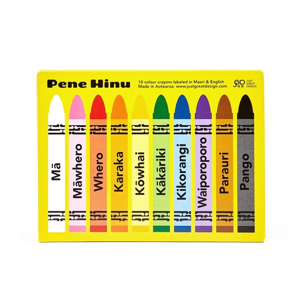 Crayons in Māori