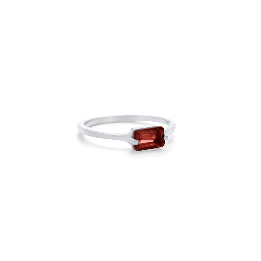 Kerry Rocks Baguette Ring Garnet Silver